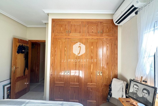 Z drugiej ręki - Villa -
Bigastro - Comunidad Valenciana