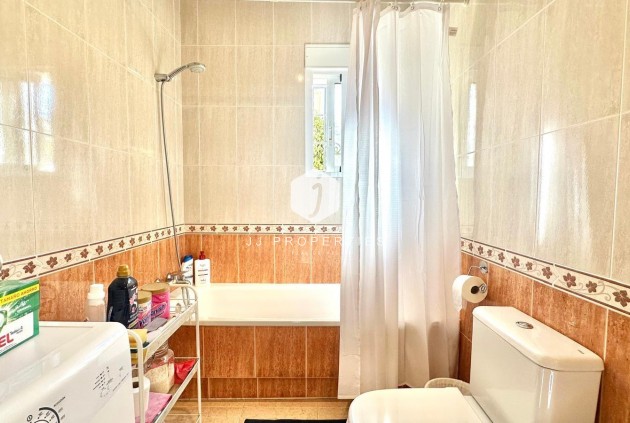 Z drugiej ręki - Villa -
Bigastro - Comunidad Valenciana