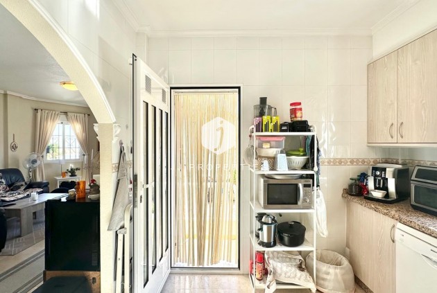 Z drugiej ręki - Villa -
Bigastro - Comunidad Valenciana