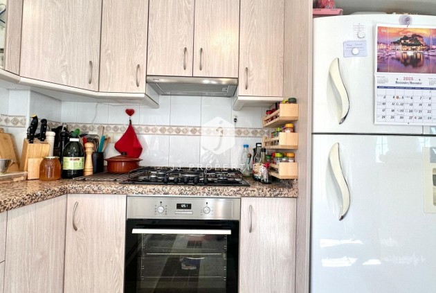 Z drugiej ręki - Villa -
Bigastro - Comunidad Valenciana