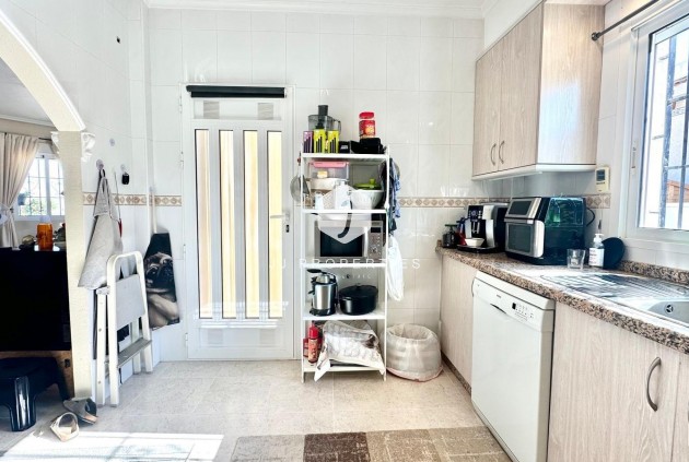 Z drugiej ręki - Villa -
Bigastro - Comunidad Valenciana