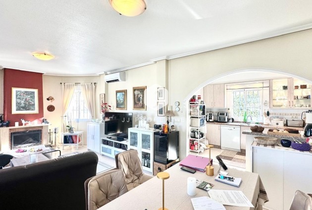 Z drugiej ręki - Villa -
Bigastro - Comunidad Valenciana