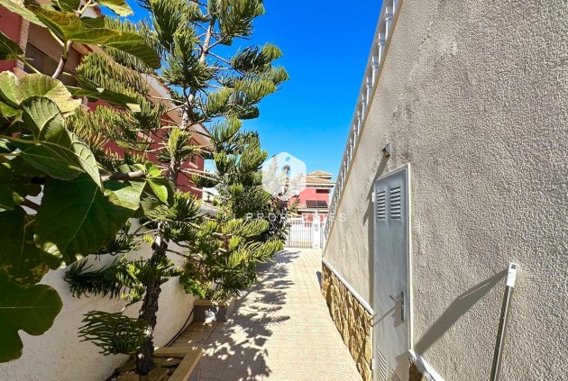 Z drugiej ręki - Villa -
Bigastro - Comunidad Valenciana