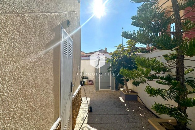 Z drugiej ręki - Villa -
Bigastro - Comunidad Valenciana