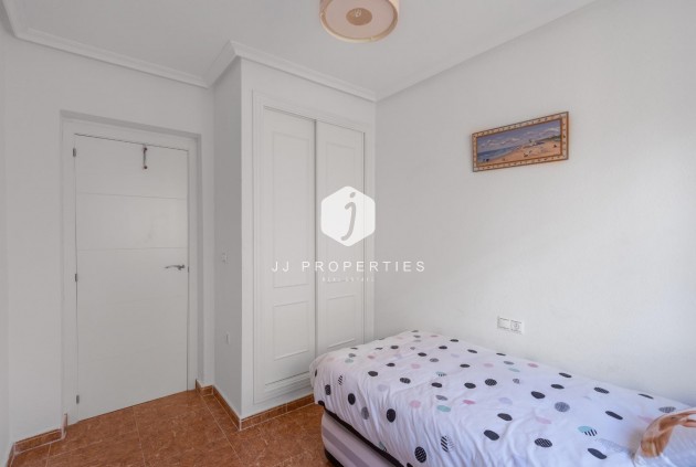 Z drugiej ręki - Szalet -
Orihuela Costa - PAU 8