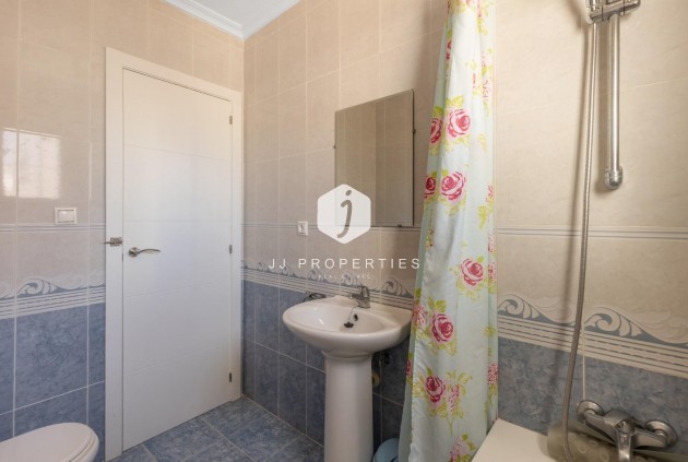 Z drugiej ręki - Szalet -
Orihuela Costa - PAU 8