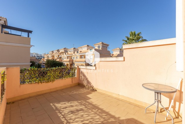 Z drugiej ręki - Szalet -
Orihuela Costa - PAU 8