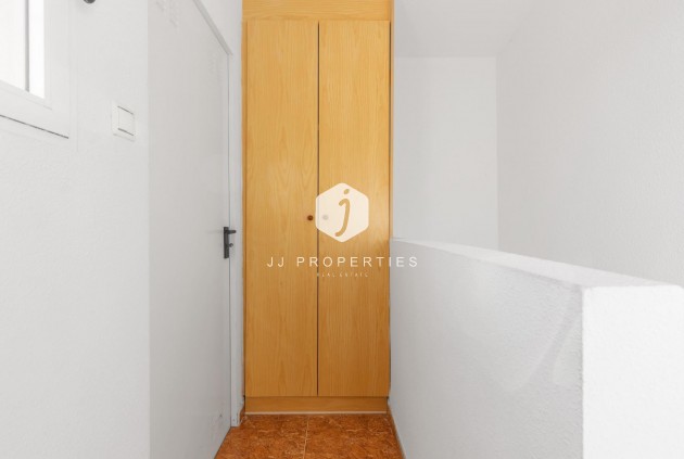 Z drugiej ręki - Szalet -
Orihuela Costa - PAU 8