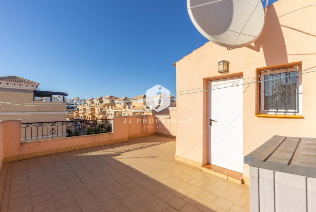 Z drugiej ręki - Szalet -
Orihuela Costa - PAU 8