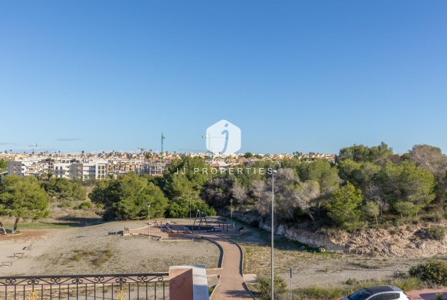 Z drugiej ręki - Szalet -
Orihuela Costa - PAU 8