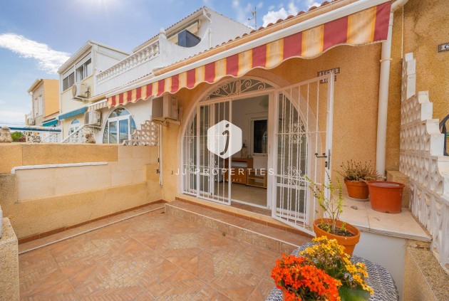 Z drugiej ręki - Szalet -
Torrevieja - La Siesta - El Salado - Torreta