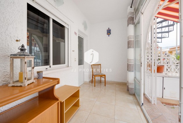 Z drugiej ręki - Szalet -
Torrevieja - La Siesta - El Salado - Torreta