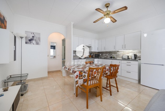 Z drugiej ręki - Szalet -
Torrevieja - La Siesta - El Salado - Torreta