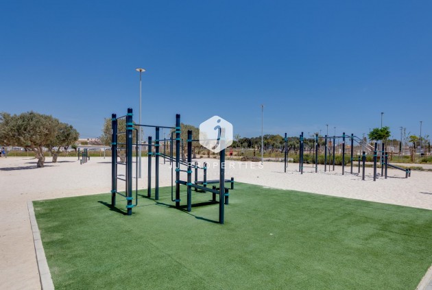 Z drugiej ręki - Szalet -
Torrevieja - La Siesta - El Salado - Torreta