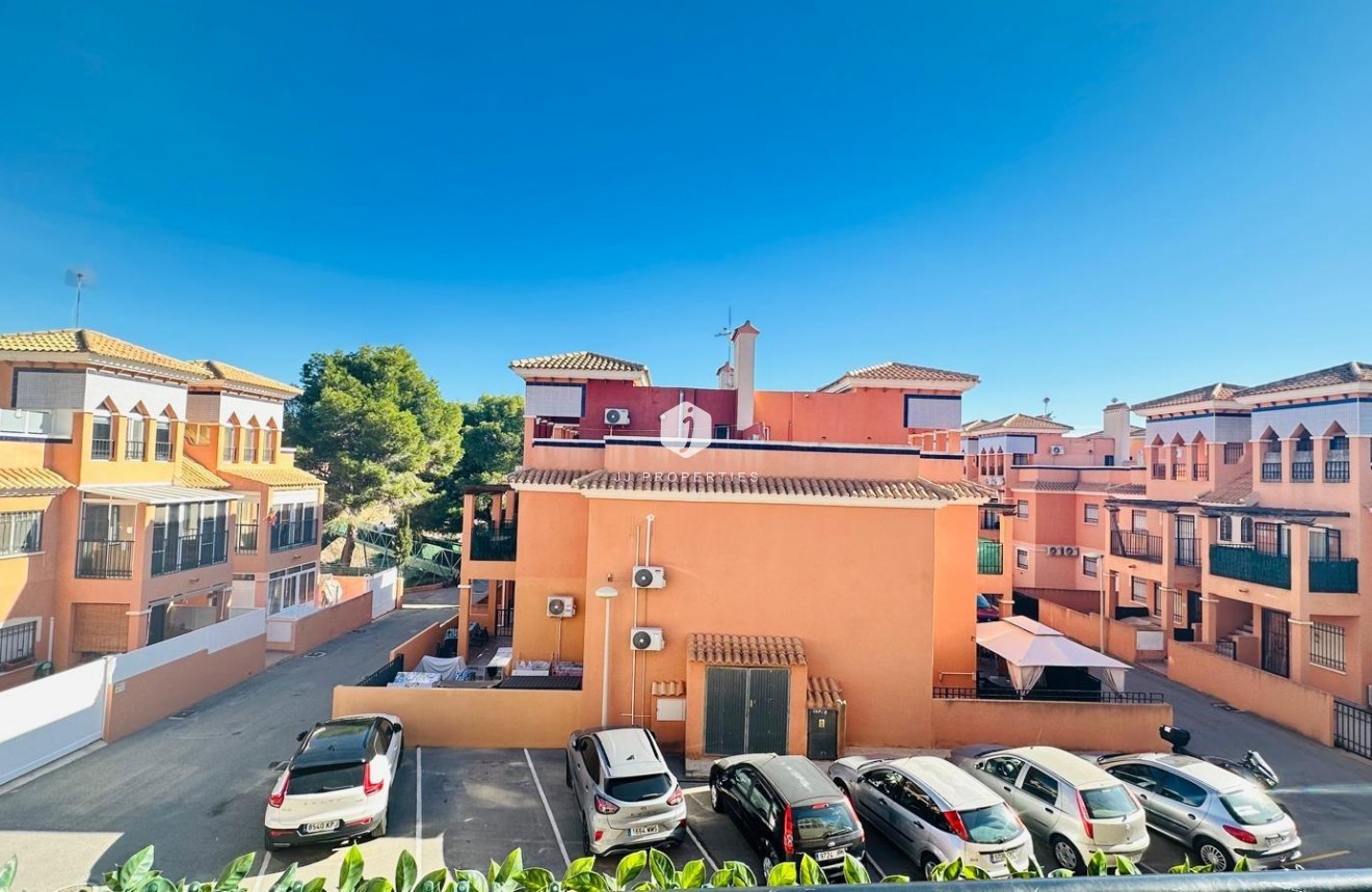 Z drugiej ręki - Mieszkanie w bloku -
Orihuela Costa - Playa Flamenca