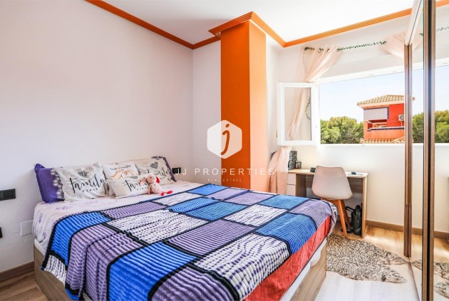 Z drugiej ręki - Mieszkanie w bloku -
Orihuela Costa - Playa Flamenca