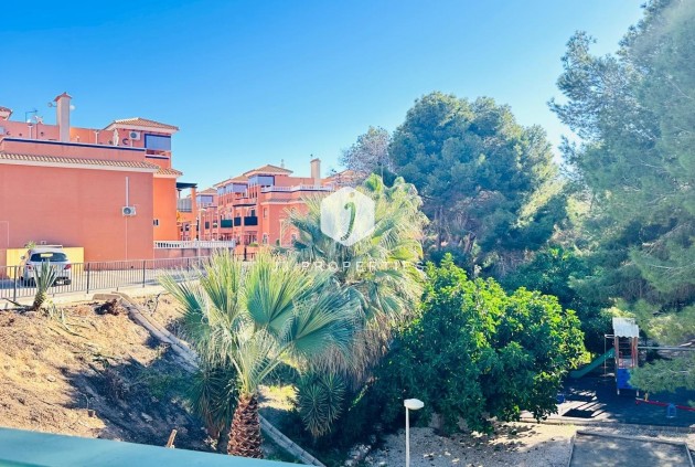 Z drugiej ręki - Mieszkanie w bloku -
Orihuela Costa - Playa Flamenca