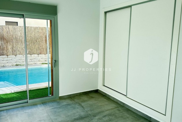 Nowy budynek - Villa -
Algorfa - La finca golf