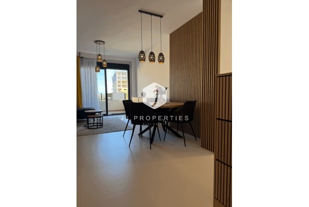 Z drugiej ręki - Mieszkanie w bloku -
San Miguel de Salinas - Inland