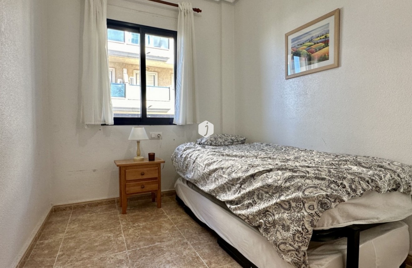 Z drugiej ręki - Mieszkanie w bloku -
Orihuela Costa - Costa Blanca