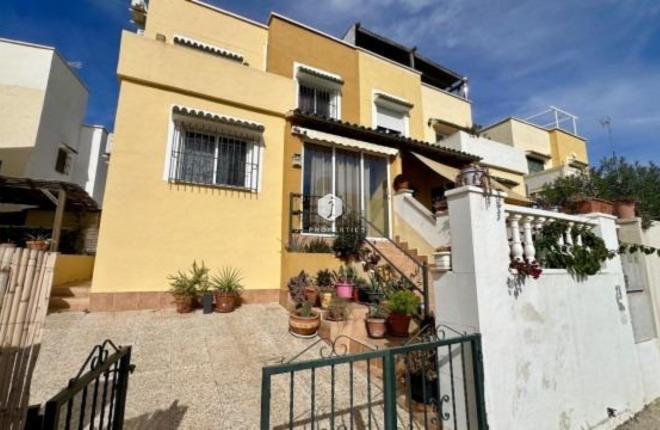 Z drugiej ręki - Szalet -
Orihuela Costa - Costa Blanca