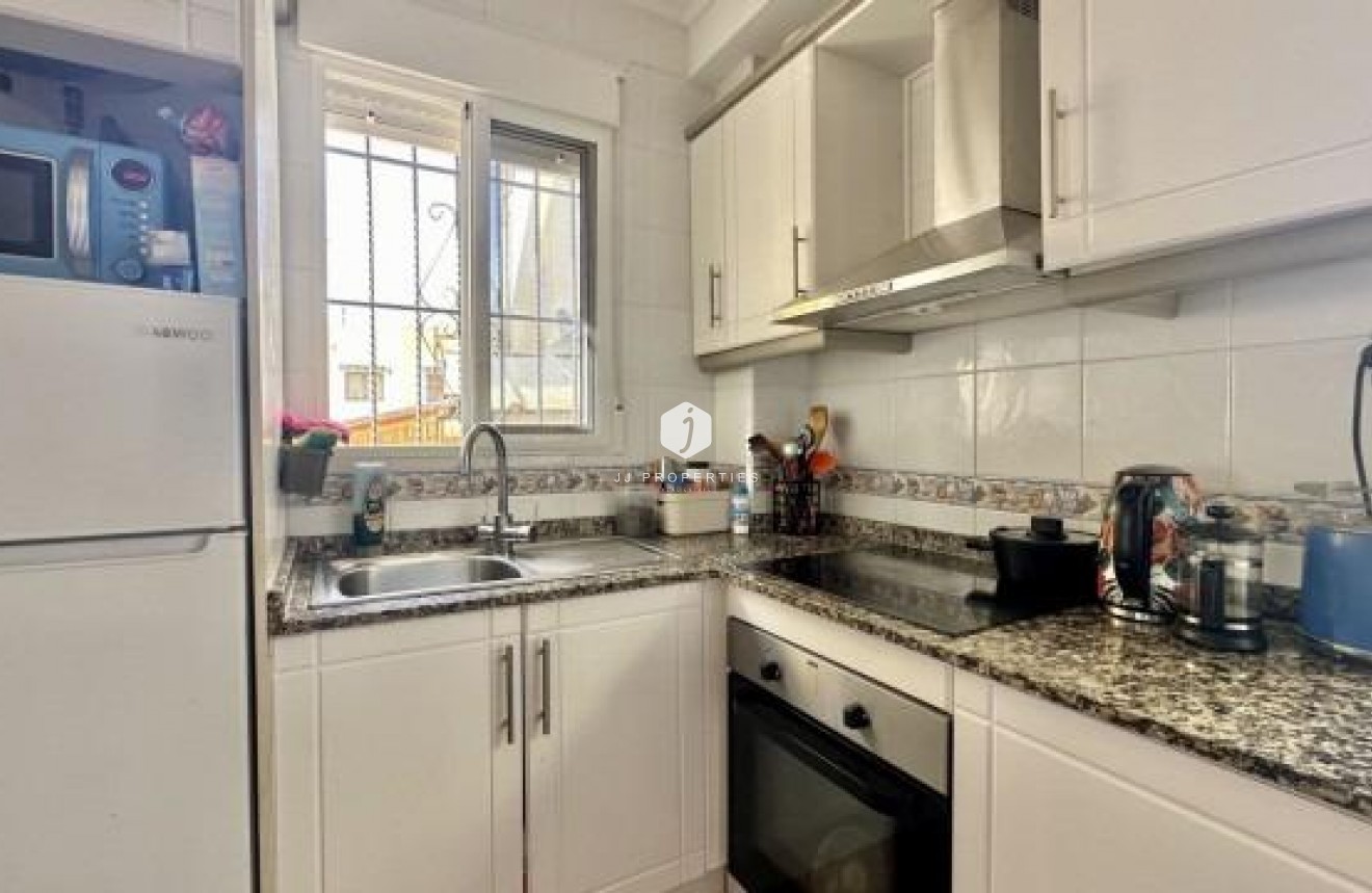 Z drugiej ręki - Szalet -
Orihuela Costa - Costa Blanca