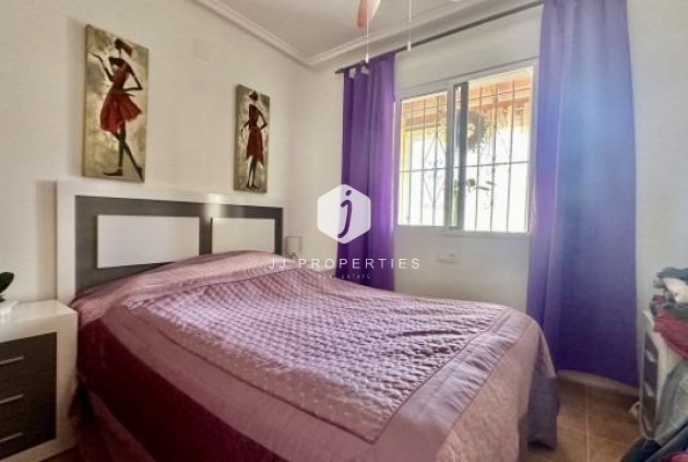 Z drugiej ręki - Szalet -
Orihuela Costa - Costa Blanca