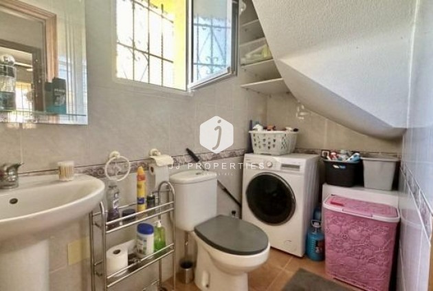 Z drugiej ręki - Szalet -
Orihuela Costa - Costa Blanca