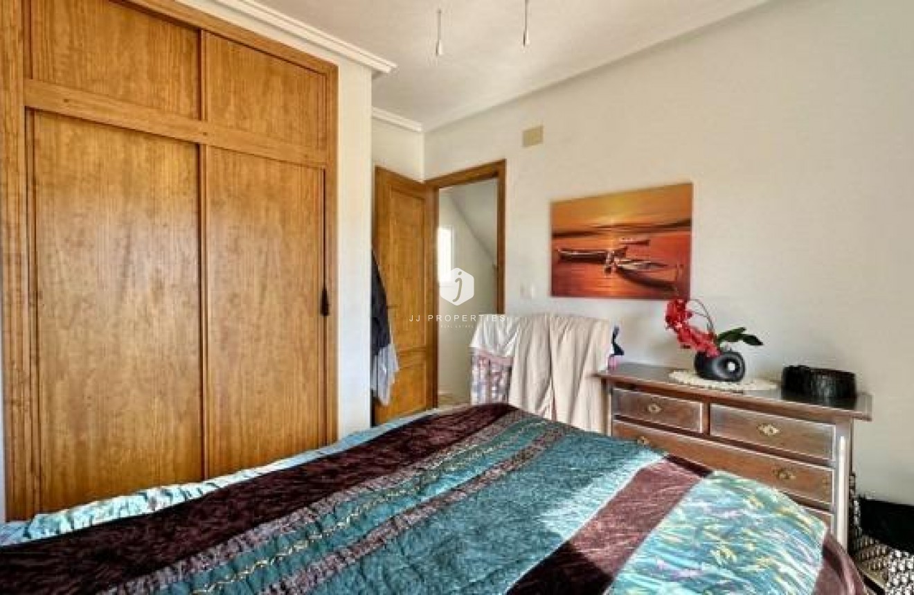 Z drugiej ręki - Szalet -
Orihuela Costa - Costa Blanca