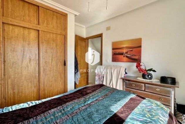 Z drugiej ręki - Szalet -
Orihuela Costa - Costa Blanca