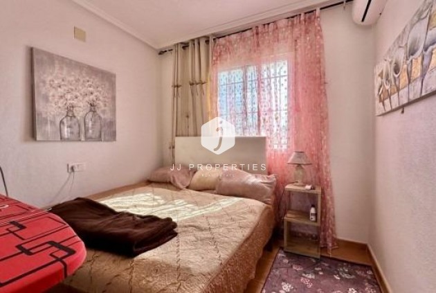 Z drugiej ręki - Szalet -
Orihuela Costa - Costa Blanca