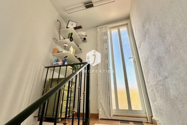 Z drugiej ręki - Szalet -
Orihuela Costa - Costa Blanca