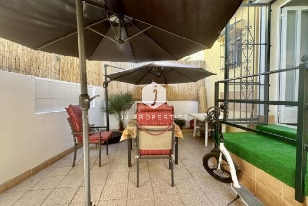 Z drugiej ręki - Szalet -
Orihuela Costa - Costa Blanca