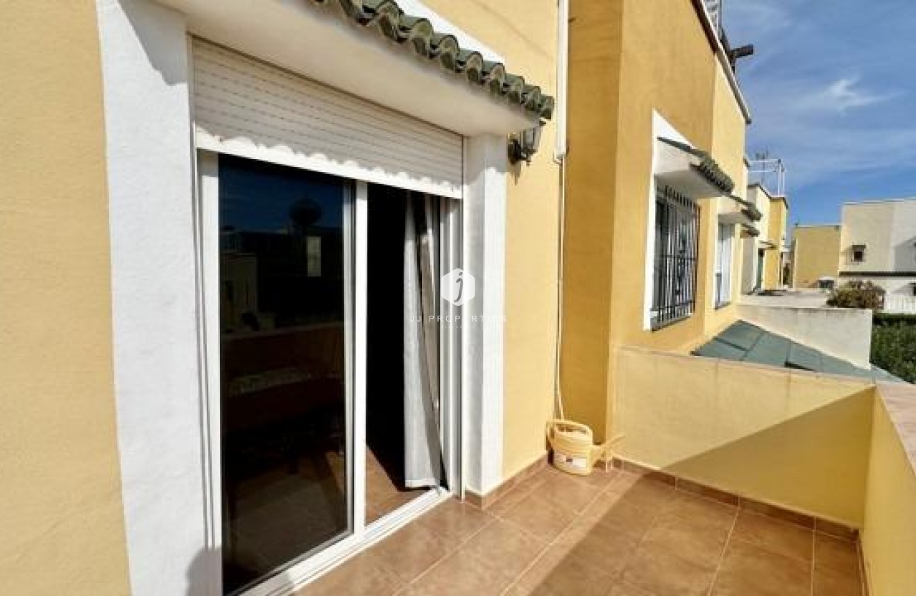 Z drugiej ręki - Szalet -
Orihuela Costa - Costa Blanca