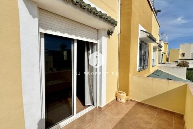 Z drugiej ręki - Szalet -
Orihuela Costa - Costa Blanca