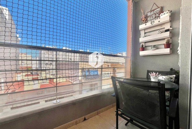 Segunda mano - Apartamento / piso -
Torrevieja - Centro