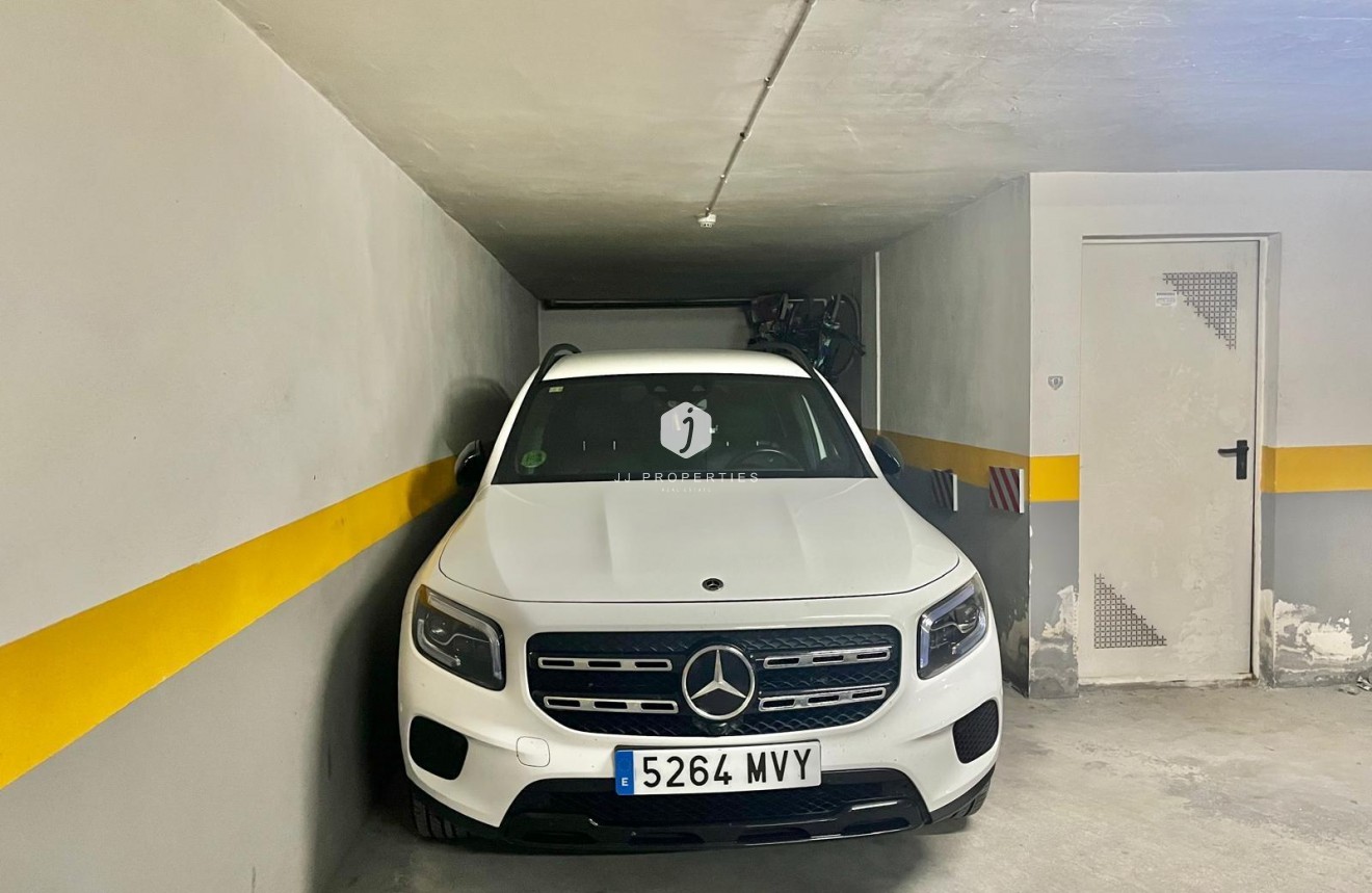 Segunda mano - Apartamento / piso -
Torrevieja - Centro