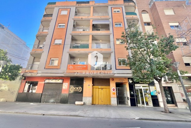 Segunda mano - Apartamento / piso -
Torrevieja - Centro