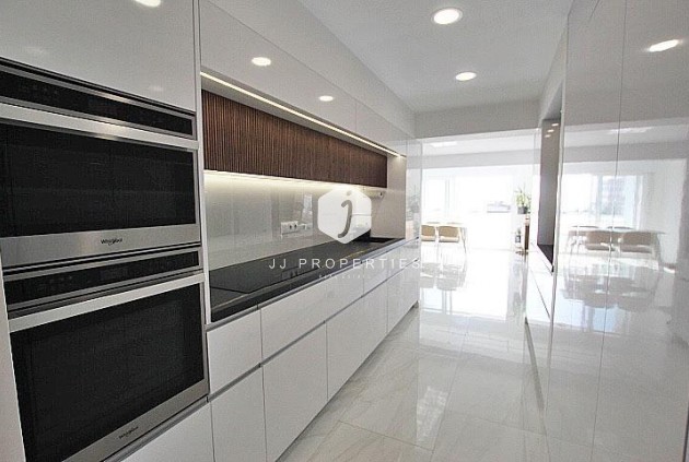 Resale - Apartment / flat -
Torrevieja