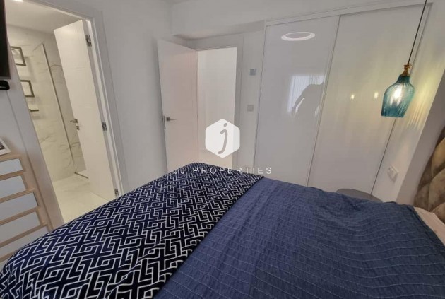 Resale - Apartment / flat -
Torrevieja