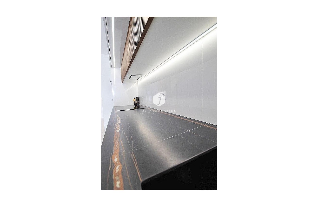 Resale - Apartment / flat -
Torrevieja