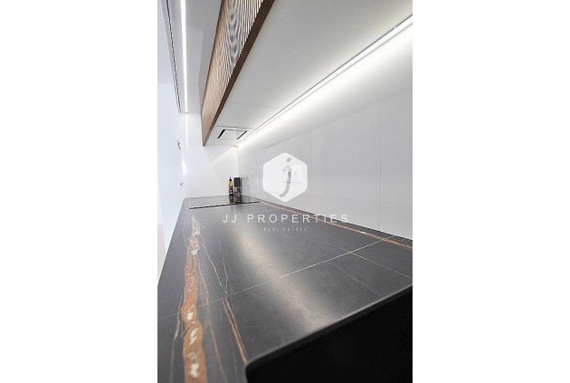 Resale - Apartment / flat -
Torrevieja