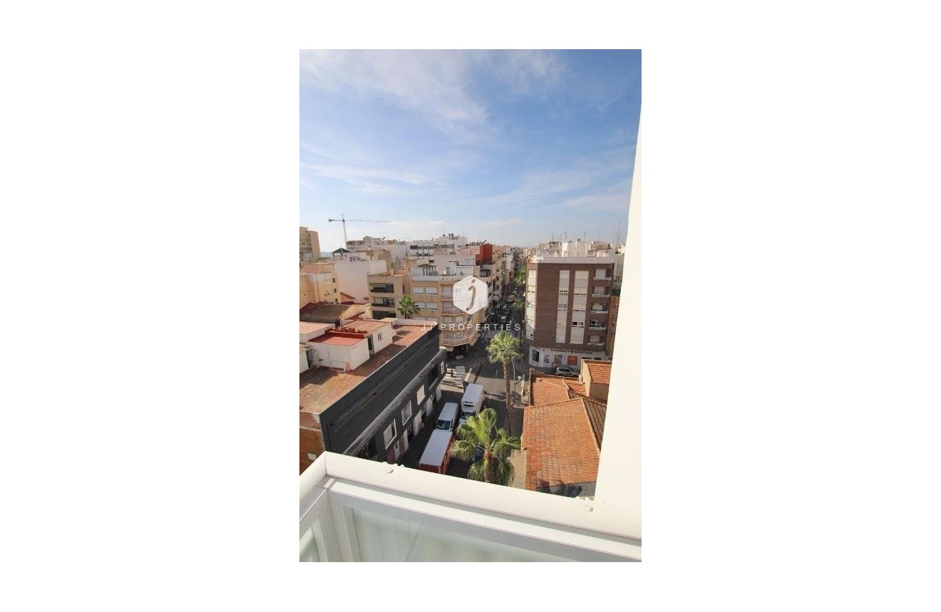 Resale - Apartment / flat -
Torrevieja