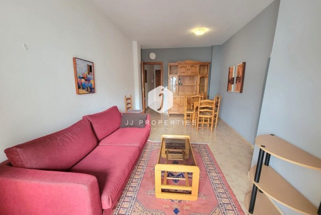 Z drugiej ręki - Mieszkanie w bloku -
Torrevieja - Playa del Cura