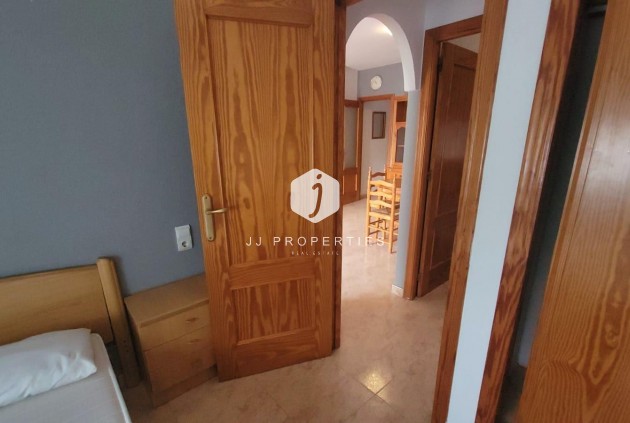 Z drugiej ręki - Mieszkanie w bloku -
Torrevieja - Playa del Cura