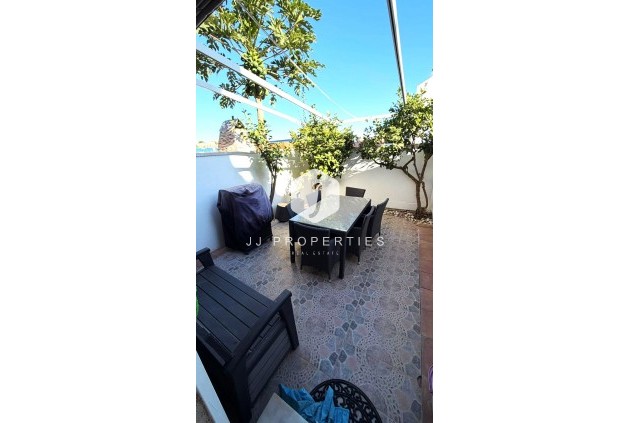 Z drugiej ręki - Szalet -
Orihuela Costa - Costa Blanca