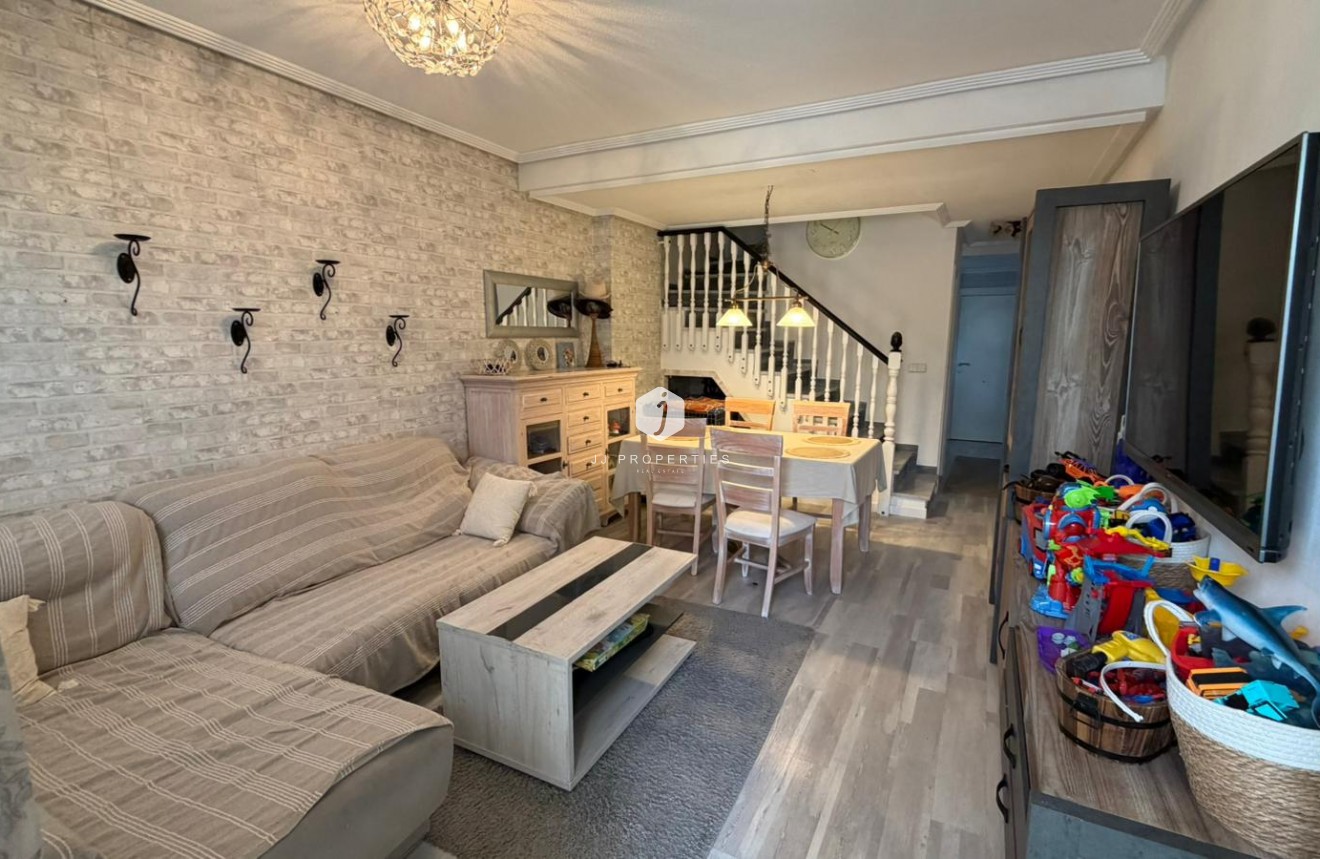 Z drugiej ręki - Szalet -
Orihuela Costa - Costa Blanca