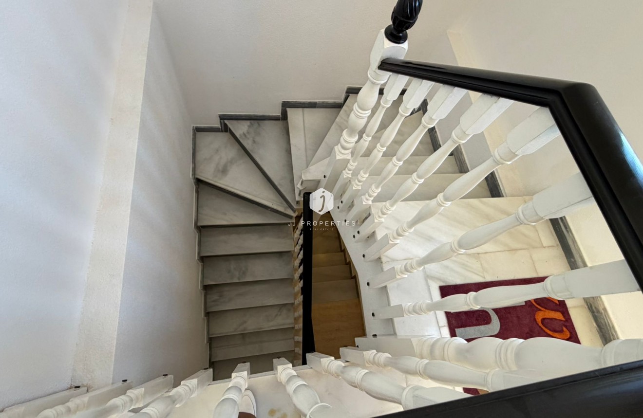 Z drugiej ręki - Szalet -
Orihuela Costa - Costa Blanca