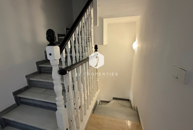 Z drugiej ręki - Szalet -
Orihuela Costa - Costa Blanca