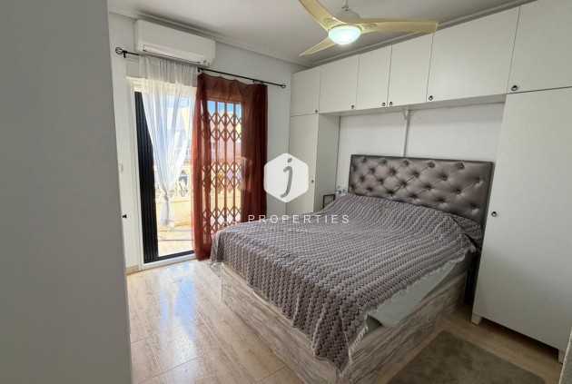 Z drugiej ręki - Szalet -
Orihuela Costa - Costa Blanca